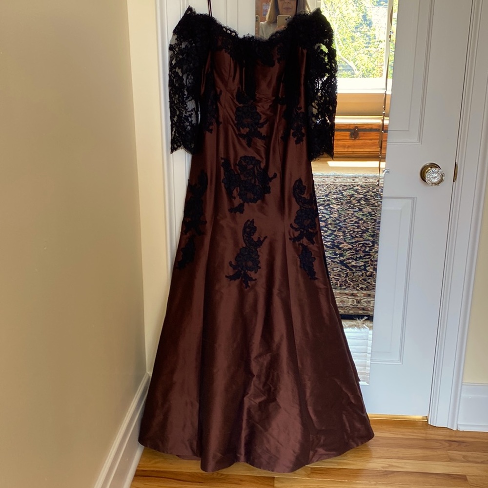 Beautiful long couture gown, 100% silk